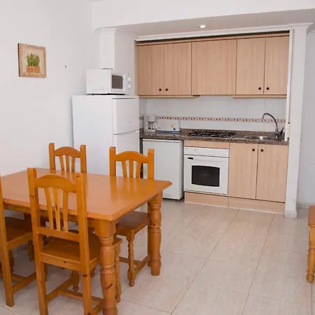 Διαμέρισμα Apartamento Coralbeach 25b *